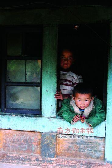 次仁多布杰的兩個(gè)孫子,。