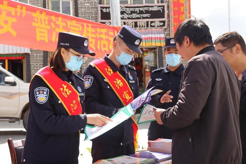 （要聞：圖片新聞）(分離圖)派出所民警到(5072714)-20230419084304.JPG